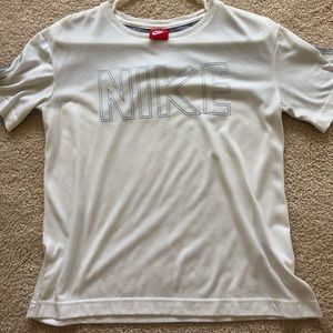 nike t shirt